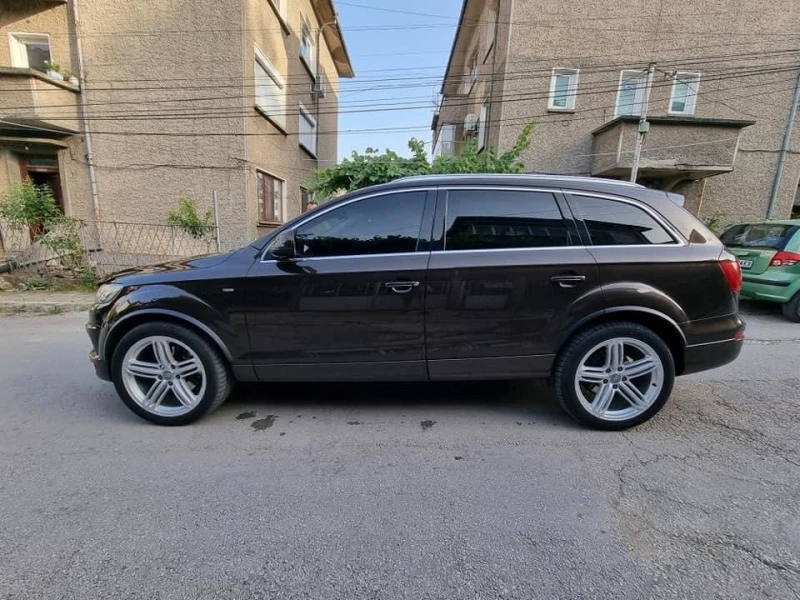 Audi Q7, снимка 5 - Автомобили и джипове - 46425741