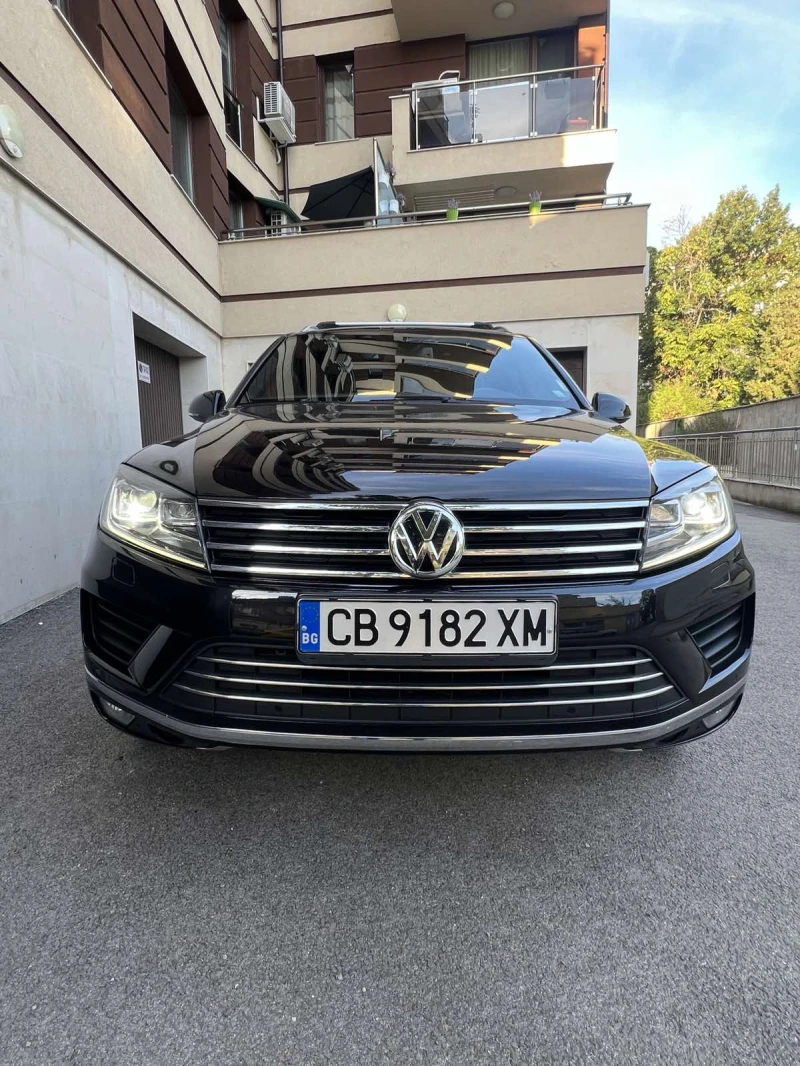 VW Touareg R LINE, снимка 2 - Автомобили и джипове - 47584627