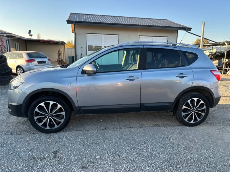 Nissan Qashqai 1.5, снимка 4 - Автомобили и джипове - 47913521