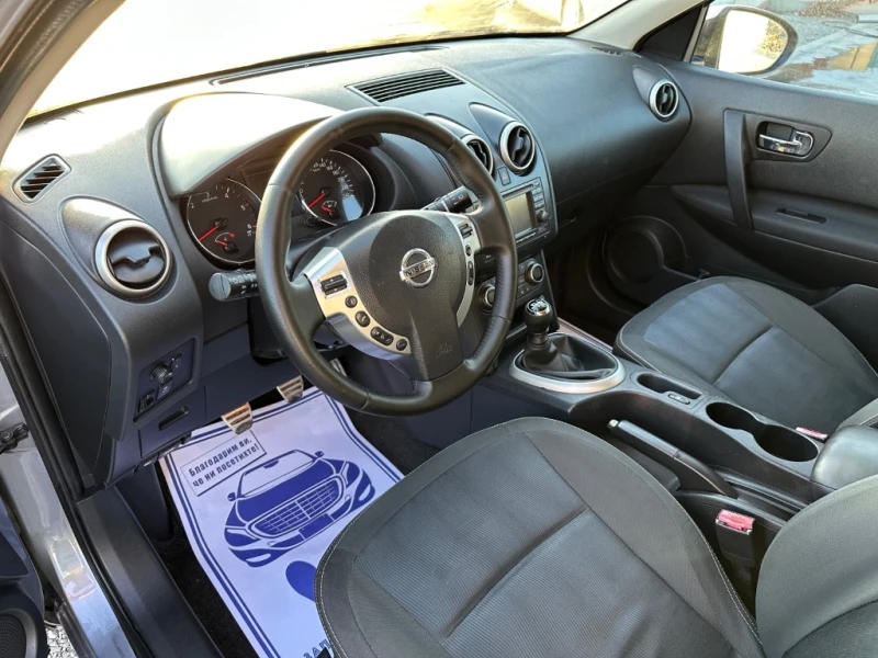 Nissan Qashqai 1.5, снимка 11 - Автомобили и джипове - 47913521