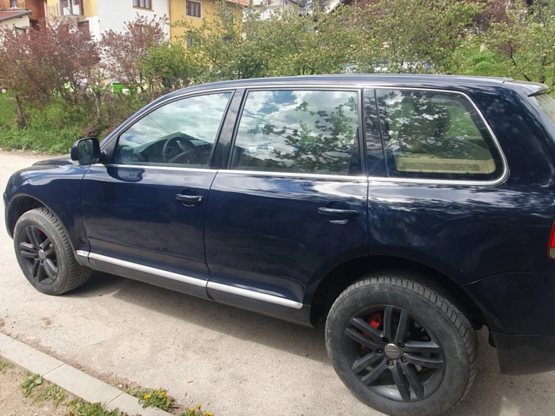 VW Touareg, снимка 5 - Автомобили и джипове - 52488040