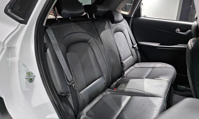 Hyundai Kona Gasoline 1.6 Turbo 2WD Smart, снимка 12 - Автомобили и джипове - 52112750