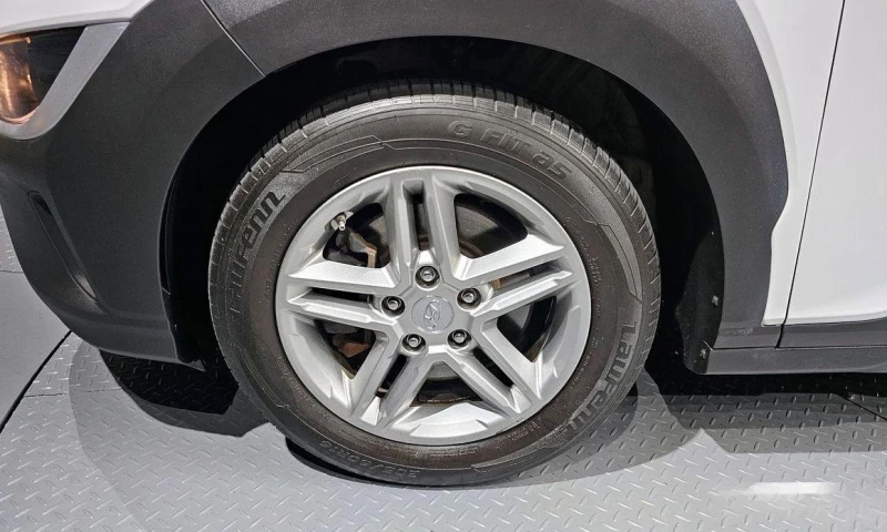 Hyundai Kona Gasoline 1.6 Turbo 2WD Smart, снимка 5 - Автомобили и джипове - 52112750