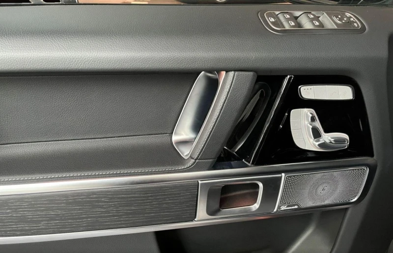 Mercedes-Benz G 450 d/4-MATIC/FACELIFT//EXCLUSIV/DISTRONIC/BURM/NIGHT/, снимка 8 - Автомобили и джипове - 52830380