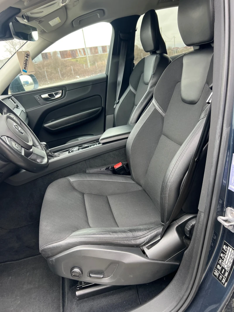 Volvo XC60 2.0D, снимка 11 - Автомобили и джипове - 53528571