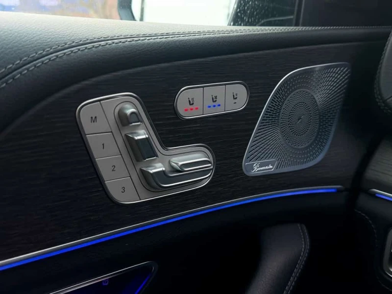 Mercedes-Benz GLS * 450 4MATIC| AMG NIGHT| PREMIUM| 6 SEATER| * , снимка 11 - Автомобили и джипове - 53596328