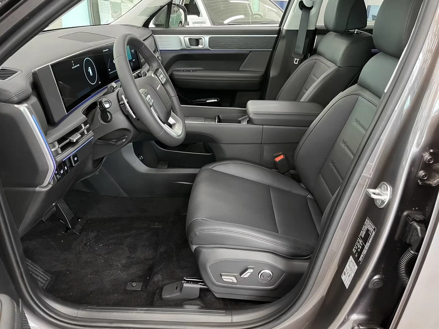 Hyundai Santa fe НОВ!/1.6HEV/SIGNATURE/215HP/360CAM/AMBI/KLESS/536f - изображение 5