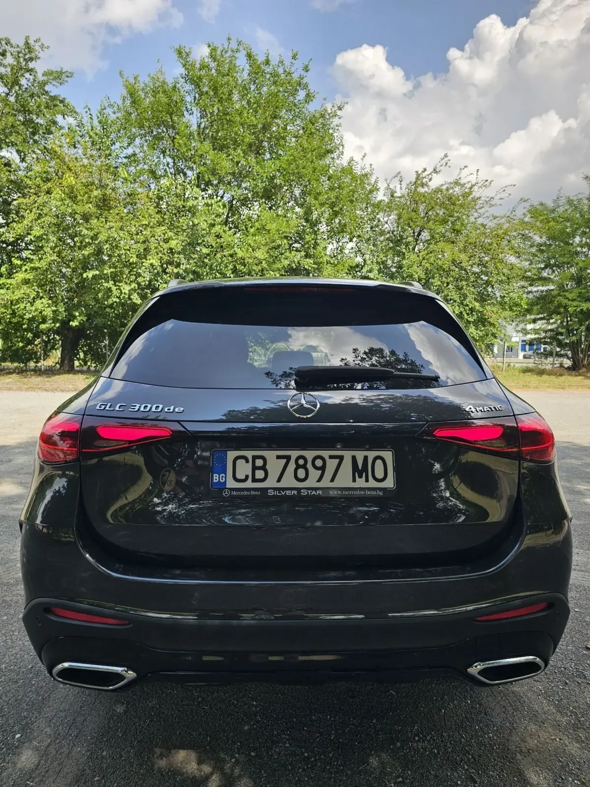 Mercedes-Benz GLC 300 DE* Plug-in hybrid* ГАРАНЦИОНЕН ДО 11.2027 година!, снимка 2 - Автомобили и джипове - 53129955