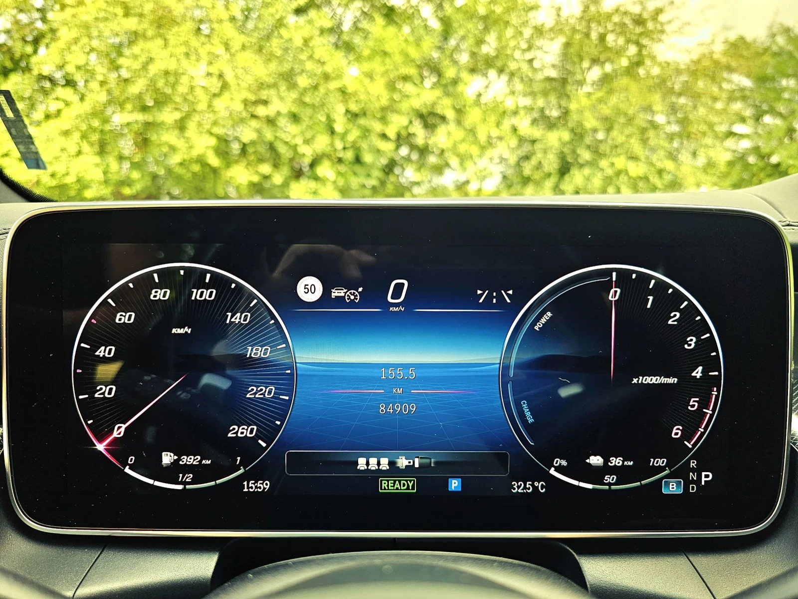 Mercedes-Benz GLC 300 DE* Plug-in hybrid* ГАРАНЦИОНЕН ДО 11.2027 година!, снимка 16 - Автомобили и джипове - 53129955