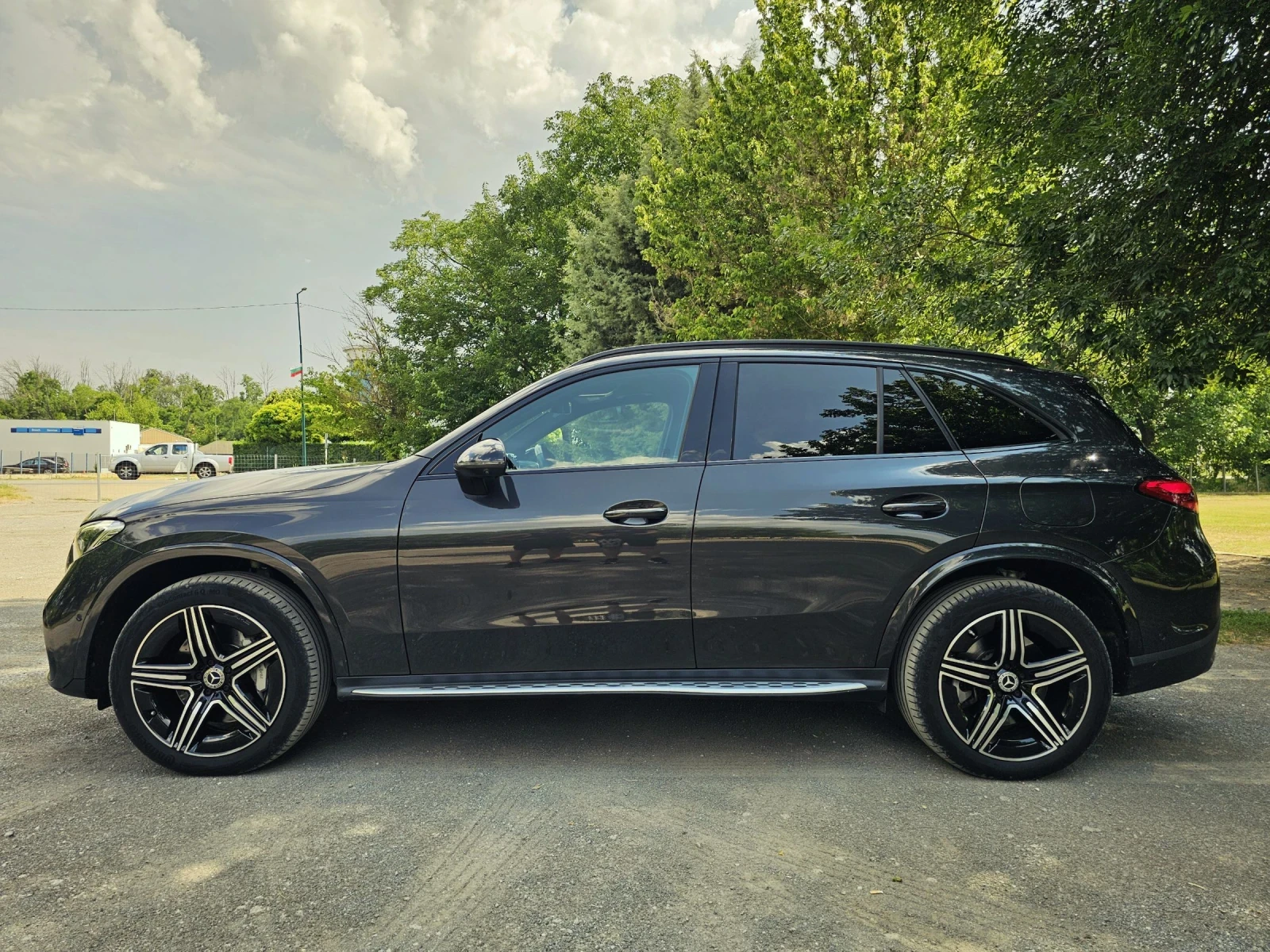 Mercedes-Benz GLC 300 DE* Plug-in hybrid* ГАРАНЦИОНЕН ДО 11.2027 година!, снимка 7 - Автомобили и джипове - 53129955