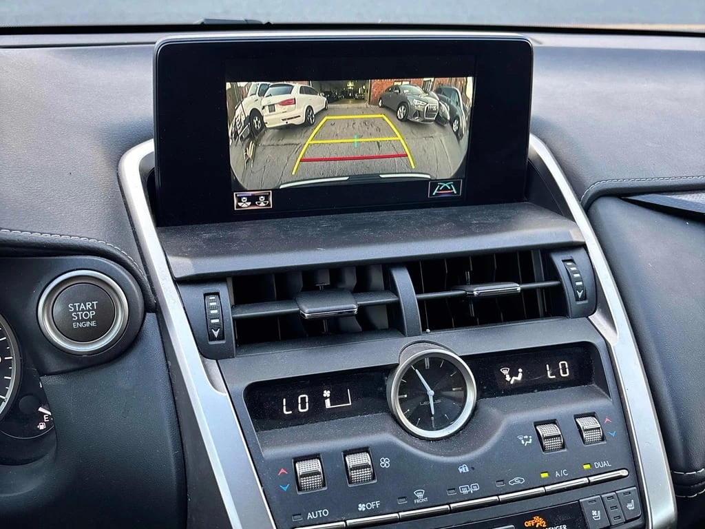 Lexus NX * 300 * CARFAX * БЕЗ ПЪРВОНАЧАЛНА ВНОСКА - изображение 9