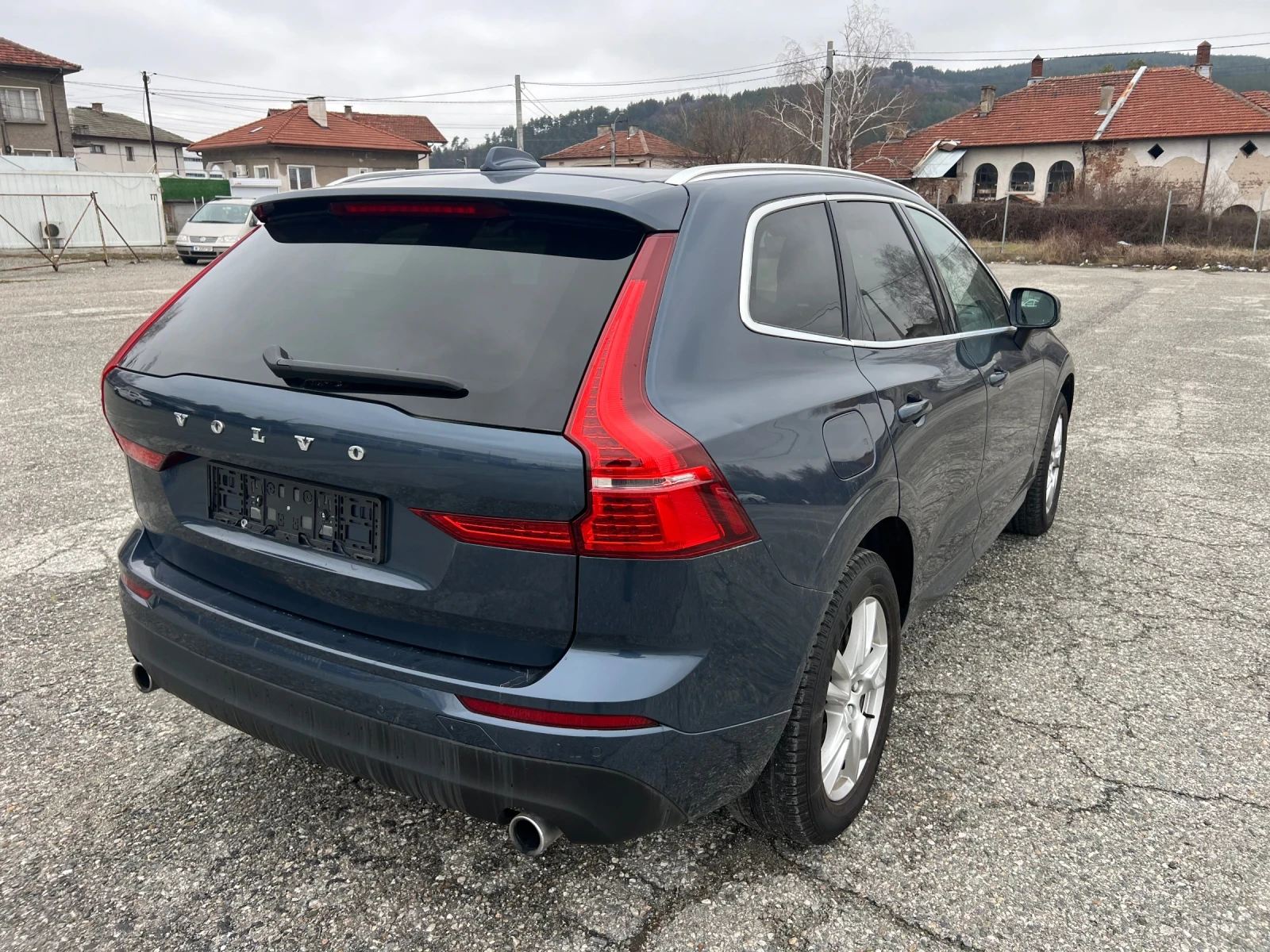 Volvo XC60 2.0D - изображение 7