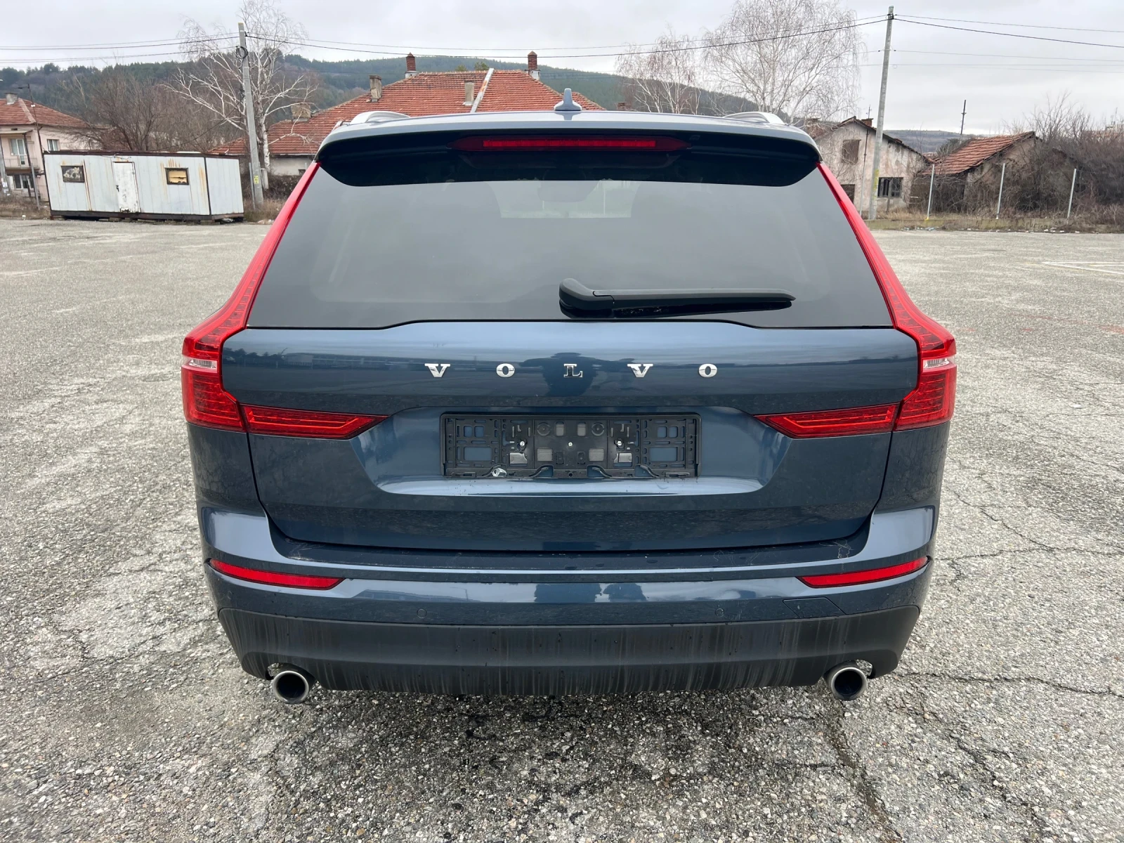 Volvo XC60 2.0D - изображение 5