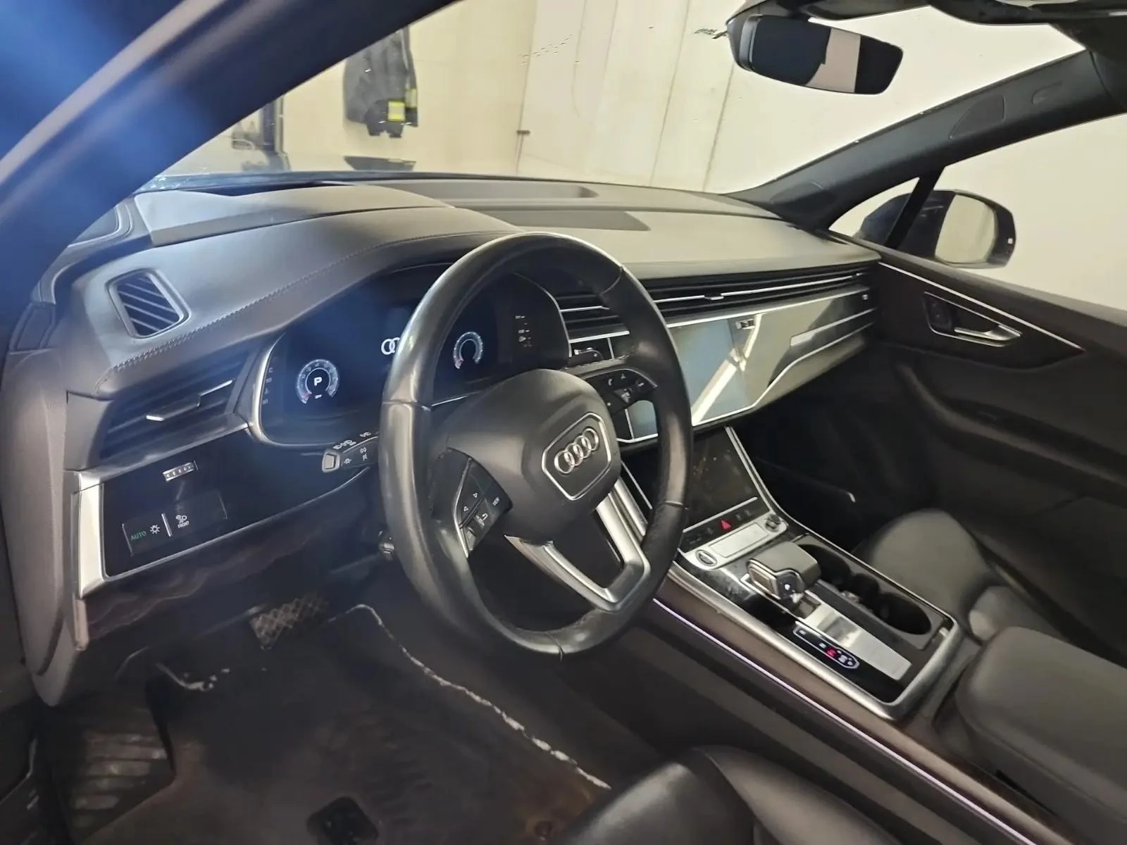 Audi Q7 TECHNIK* 360view* Обдухване* Дистроник* Гуми+ Джан, снимка 7 - Автомобили и джипове - 54370828