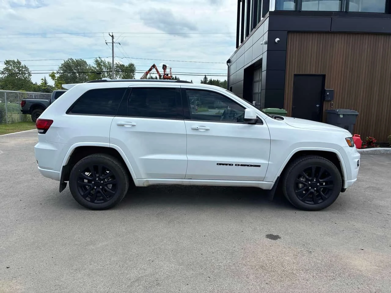 Jeep Grand cherokee * Altitude IV * АВТОКРЕДИТ БЕЗ ПЪРВОНАЧАЛНА ВНОСКА, снимка 3 - Автомобили и джипове - 55157643