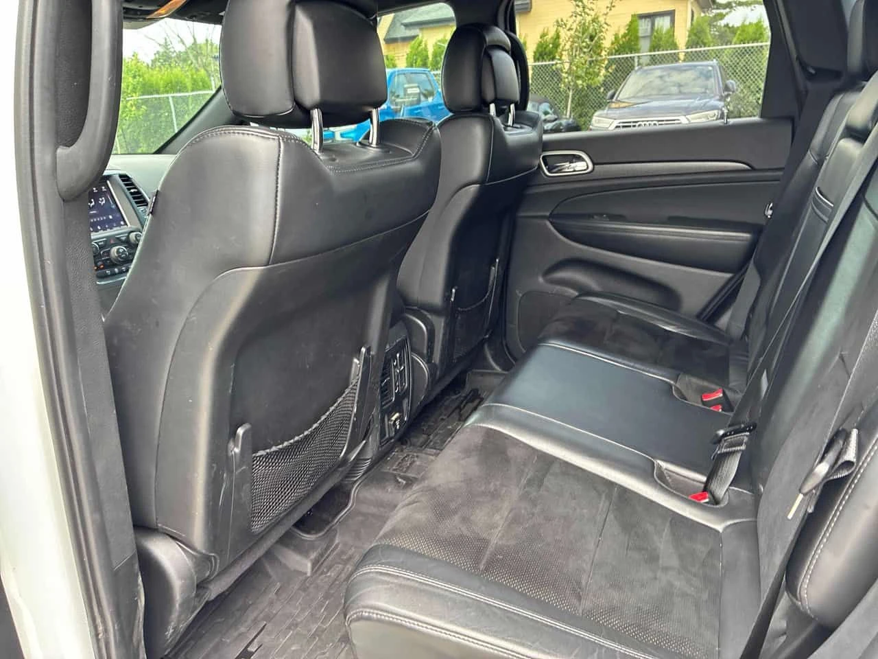 Jeep Grand cherokee * Altitude IV * АВТОКРЕДИТ БЕЗ ПЪРВОНАЧАЛНА ВНОСКА, снимка 13 - Автомобили и джипове - 55157643