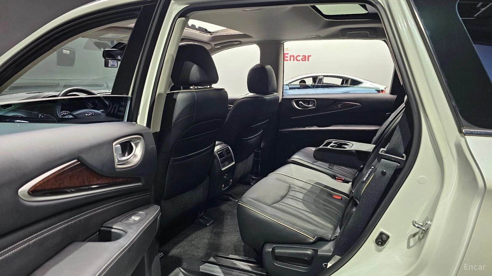 Infiniti QX60 3.5 AWD* КОЖА* ОБДУХВ* ПАНО, снимка 9 - Автомобили и джипове - 55492031