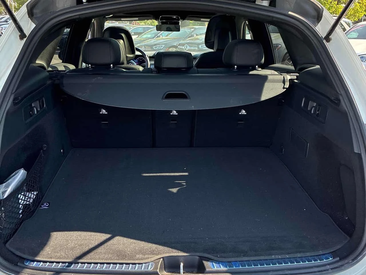 Mercedes-Benz GLC 300 /DISTRONIC/360/ОТ ПРЕДСТАВИТЕЛСТВО , снимка 12 - Автомобили и джипове - 55662820
