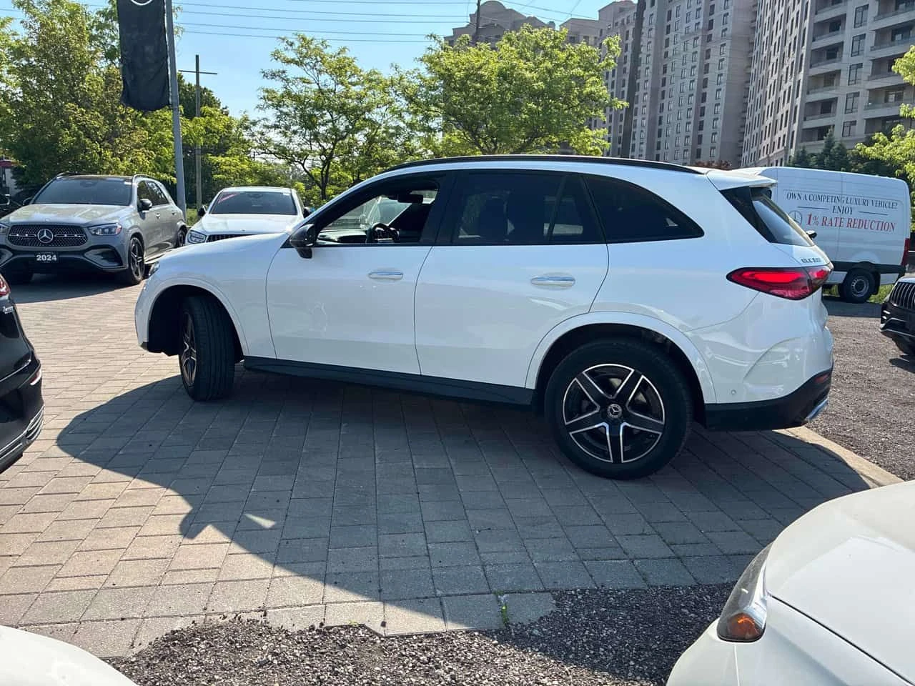 Mercedes-Benz GLC 300 /DISTRONIC/360/ОТ ПРЕДСТАВИТЕЛСТВО , снимка 2 - Автомобили и джипове - 55662820
