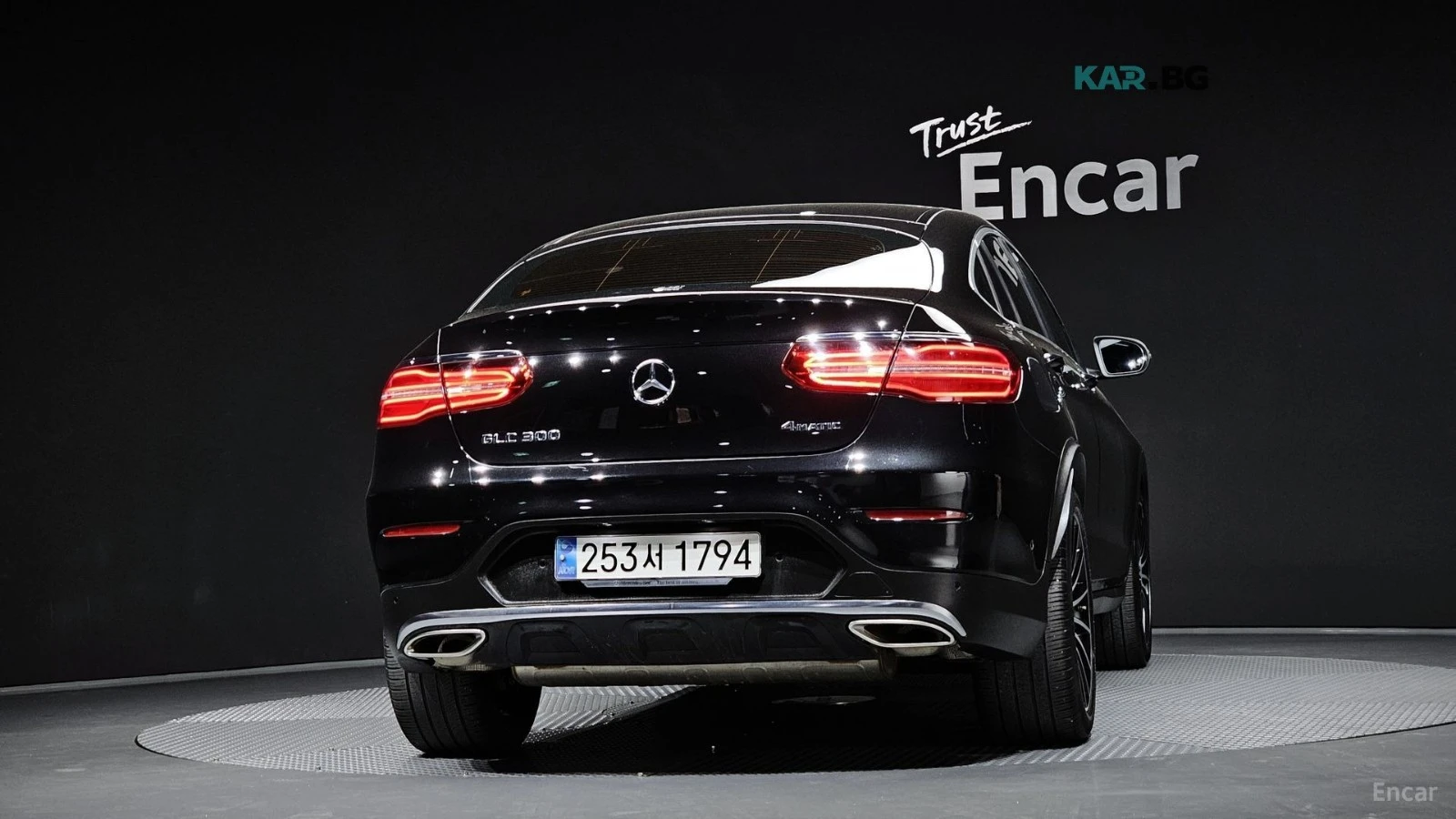 Mercedes-Benz GLC 300 4MATIC* AMG-LINE* BURMESTER* 360* ХЕДЪП* ПОДГРЕВ* , снимка 4 - Автомобили и джипове - 55831879