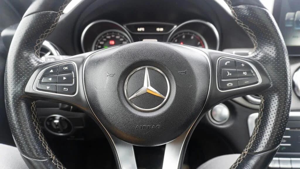 Mercedes-Benz GLA 250 4Matic * АвтоКредит * (ЦЕНА ДО БГ), снимка 13 - Автомобили и джипове - 56231570