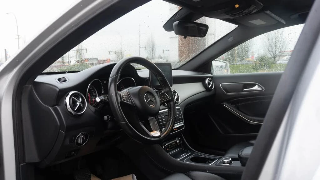 Mercedes-Benz GLA 250 4Matic * АвтоКредит * (ЦЕНА ДО БГ), снимка 6 - Автомобили и джипове - 56231570