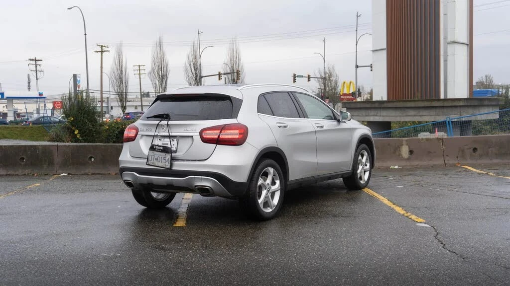 Mercedes-Benz GLA 250 4Matic * АвтоКредит * (ЦЕНА ДО БГ), снимка 4 - Автомобили и джипове - 56231570
