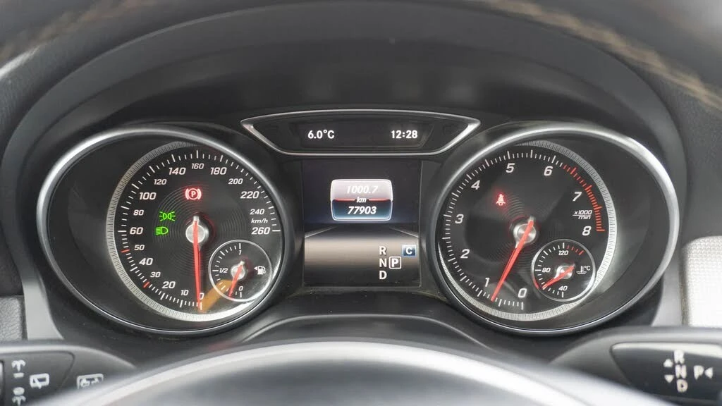 Mercedes-Benz GLA 250 4Matic * АвтоКредит * (ЦЕНА ДО БГ), снимка 12 - Автомобили и джипове - 56231570