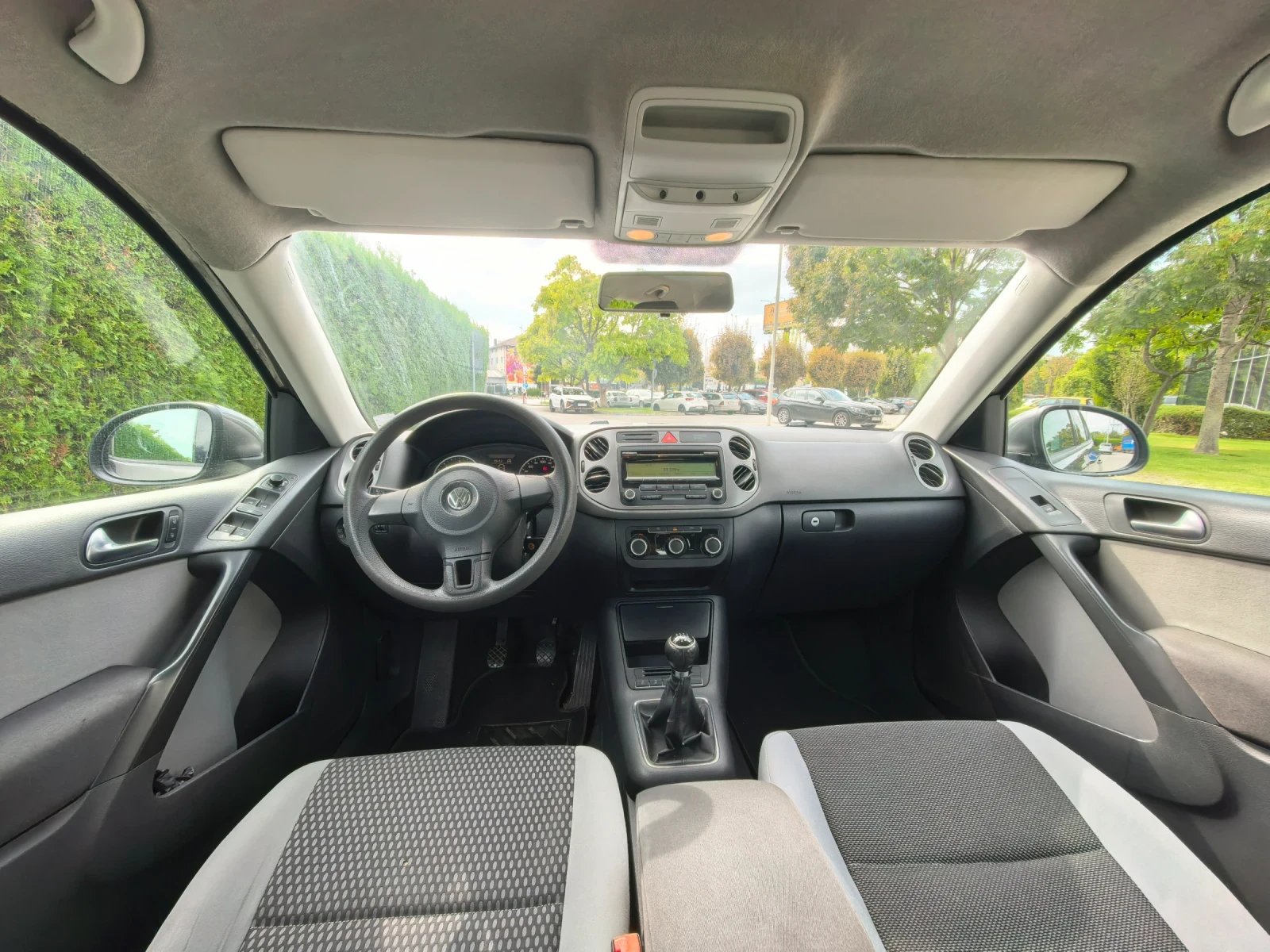 VW Tiguan 2.0 tdi bm Trend&Fun, снимка 14 - Автомобили и джипове - 56274175