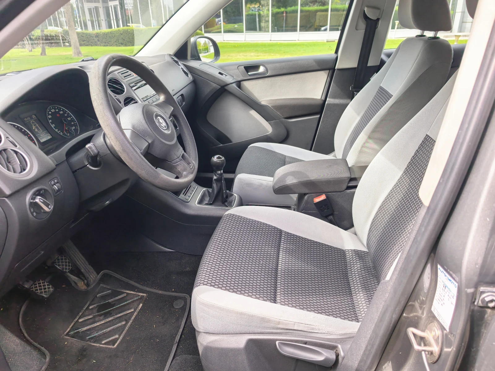 VW Tiguan 2.0 tdi bm Trend&Fun, снимка 12 - Автомобили и джипове - 56274175