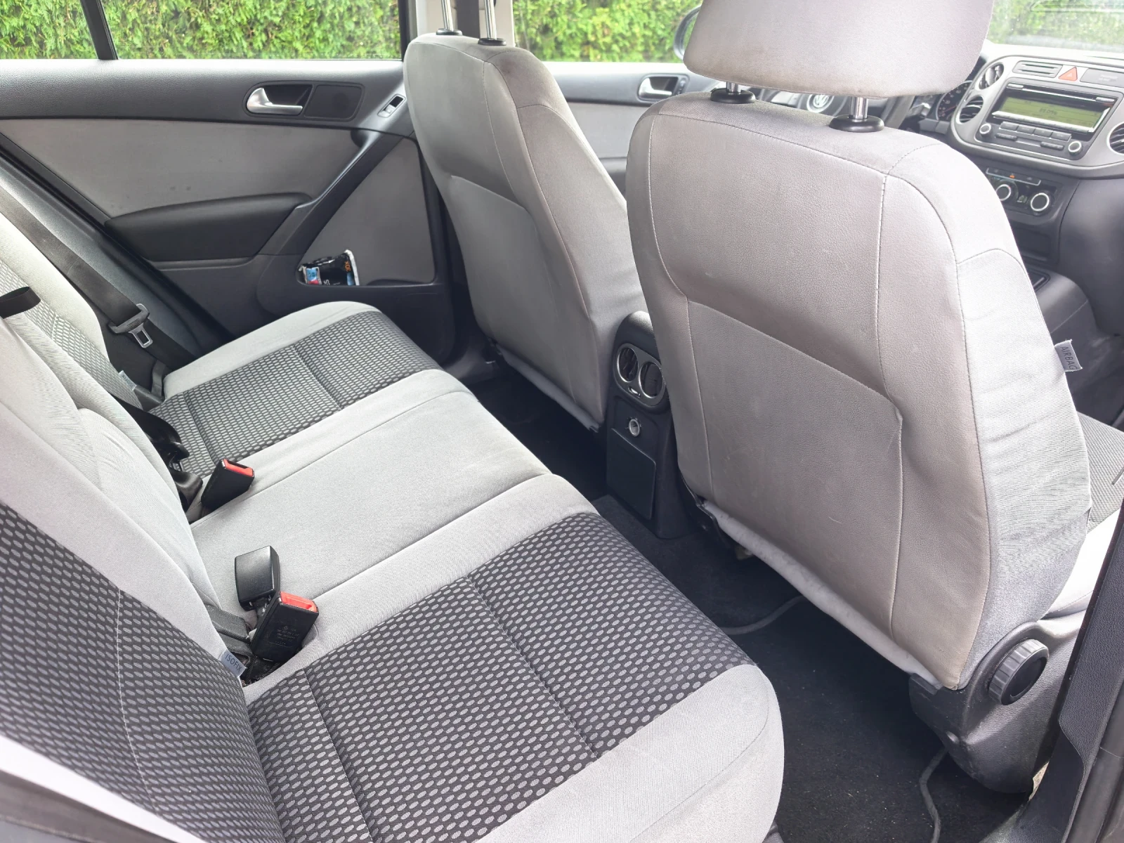 VW Tiguan 2.0 tdi bm Trend&Fun, снимка 16 - Автомобили и джипове - 56274175