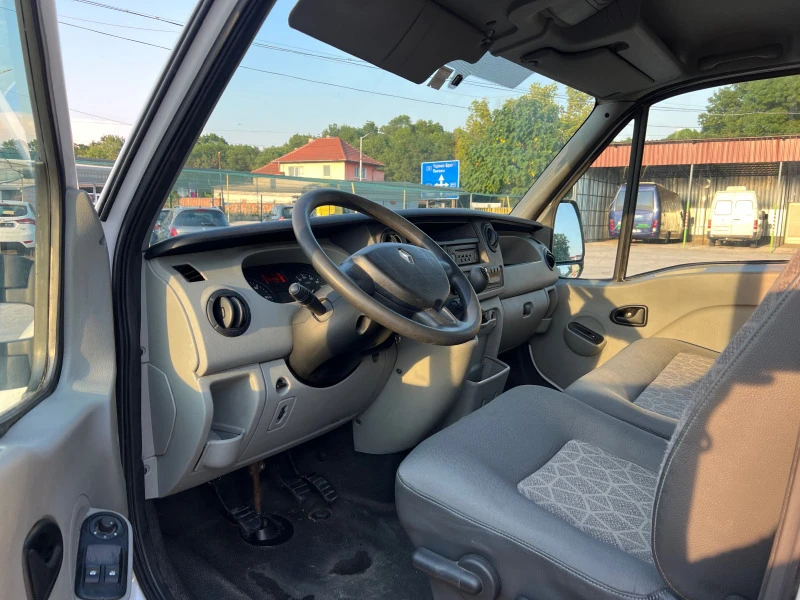 Renault Master 2.5 dCi, снимка 7 - Бусове и автобуси - 46613708