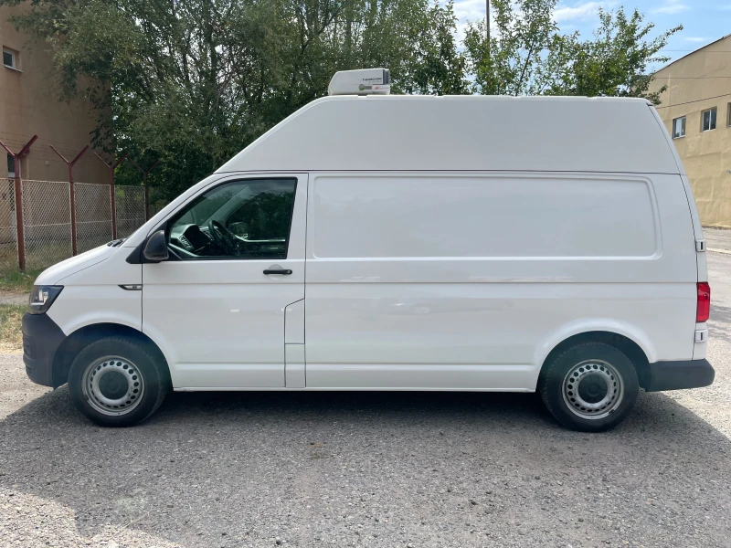 VW Transporter Хладилен, снимка 2 - Бусове и автобуси - 46858289