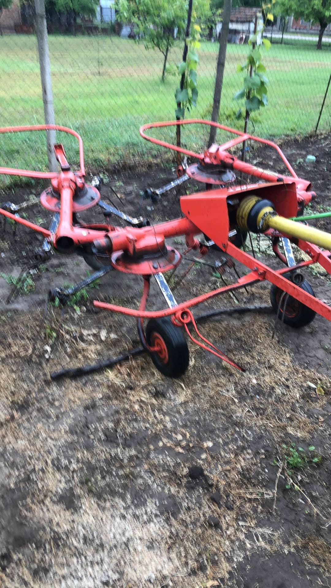  KUHN | Mobile.bg   1