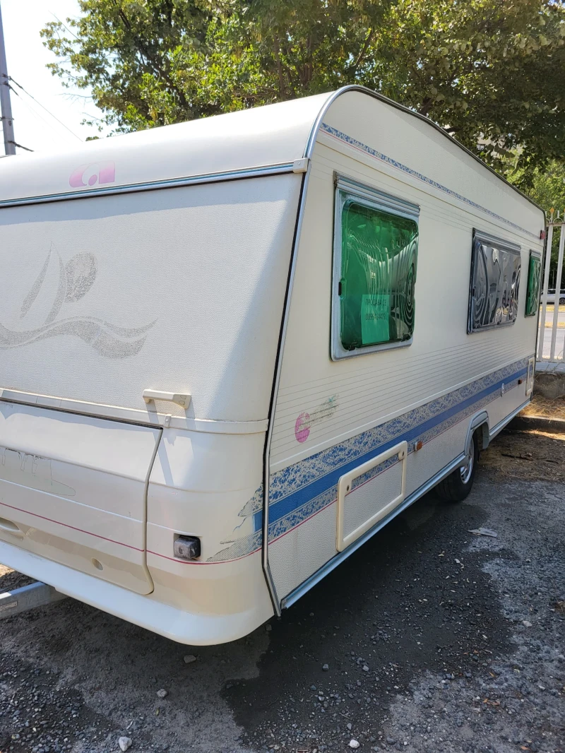 Каравана Adria, снимка 2 - Каравани и кемпери - 52709589