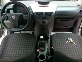 Toyota IQ  BENZIN, снимка 11