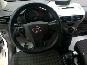 Toyota IQ  BENZIN, снимка 12