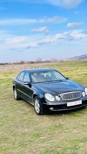 Mercedes-Benz E 220, снимка 2