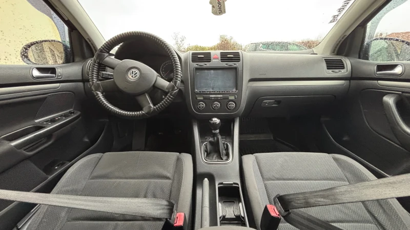 VW Golf, снимка 6 - Автомобили и джипове - 47979601