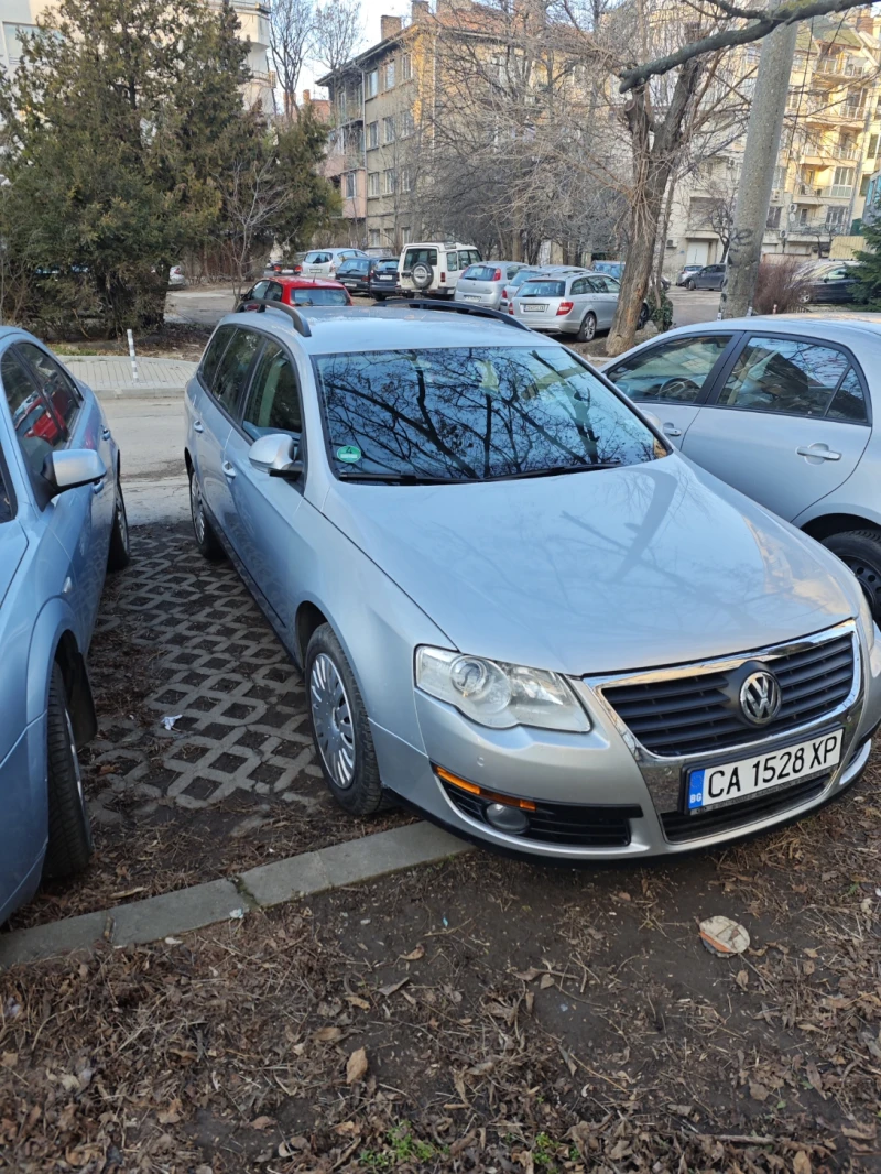 VW Passat В6 TDI, снимка 1 - Автомобили и джипове - 49355745