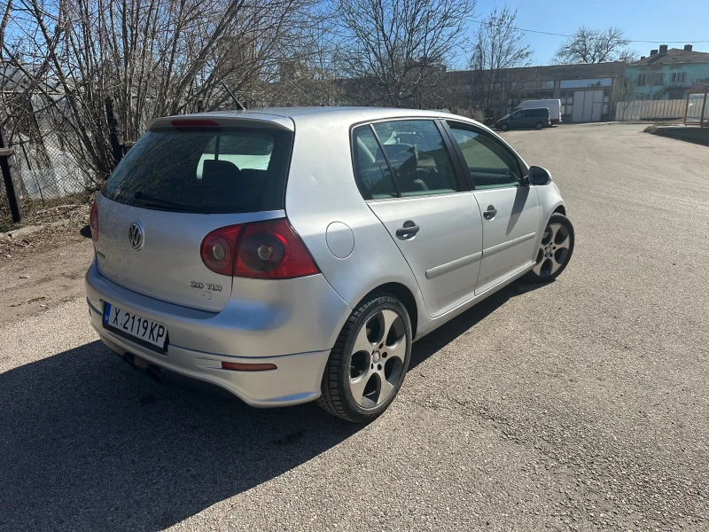 VW Golf 2.0 TDI, снимка 6 - Автомобили и джипове - 49413367