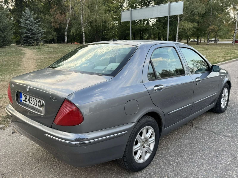 Lancia Lybra 1.9 JTD , снимка 8 - Автомобили и джипове - 51430018