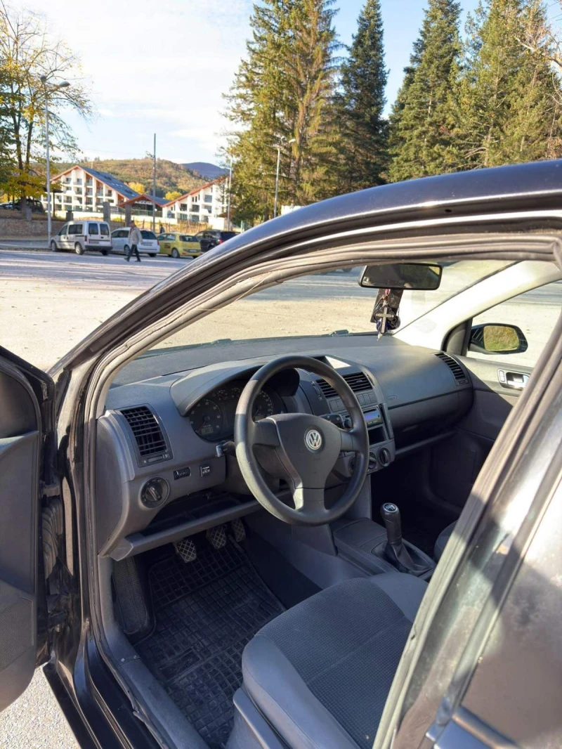 VW Polo купе, снимка 8 - Автомобили и джипове - 52326187