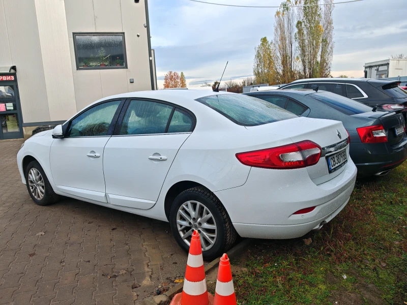 Renault Fluence, снимка 3 - Автомобили и джипове - 52369421