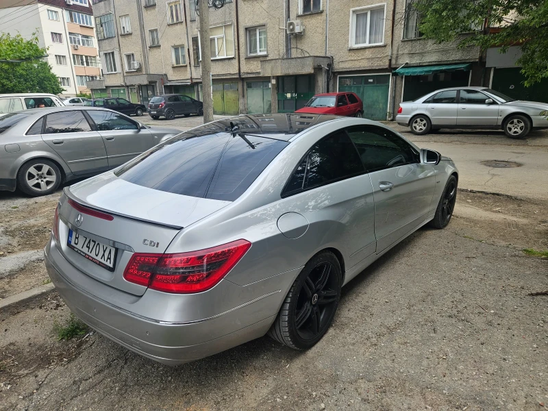 Mercedes-Benz E 250, снимка 5 - Автомобили и джипове - 53263941