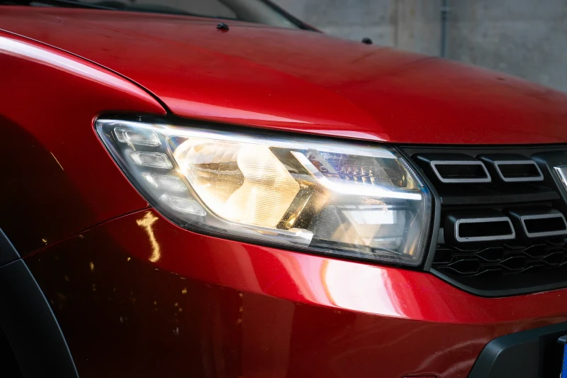 Dacia Sandero STEPWAY 1.5DCi, снимка 7 - Автомобили и джипове - 53387171