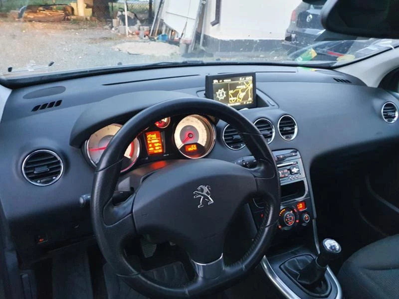 Peugeot 308 1.6 hdi navi, снимка 11 - Автомобили и джипове - 48024294