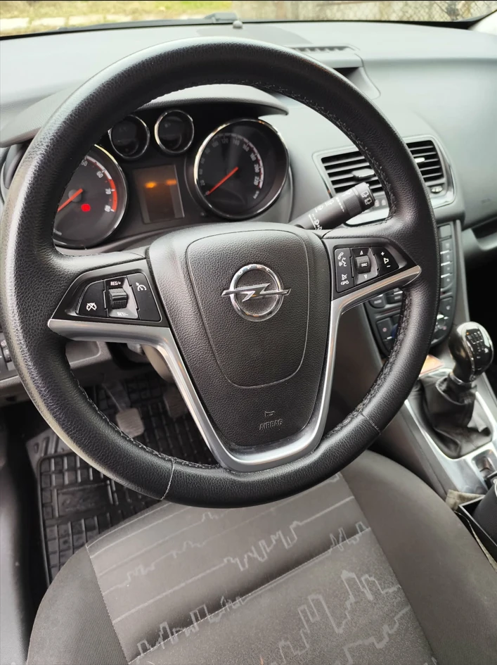 Opel Meriva, снимка 9 - Автомобили и джипове - 53179740