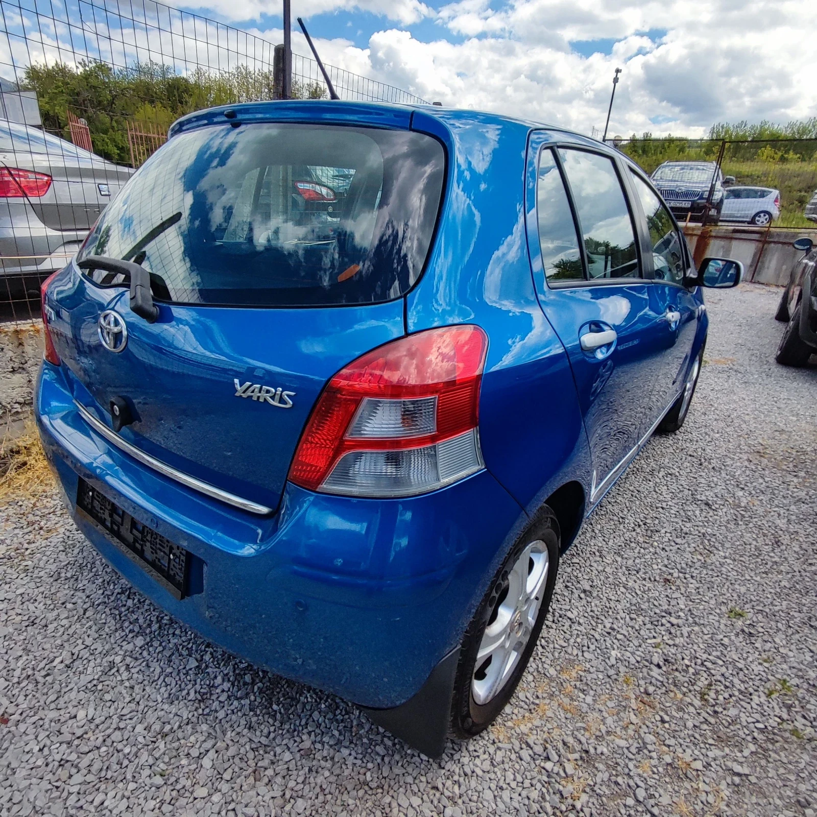 Toyota Yaris 1.0* VVT-I * SOL* FACELIFT*  - изображение 7