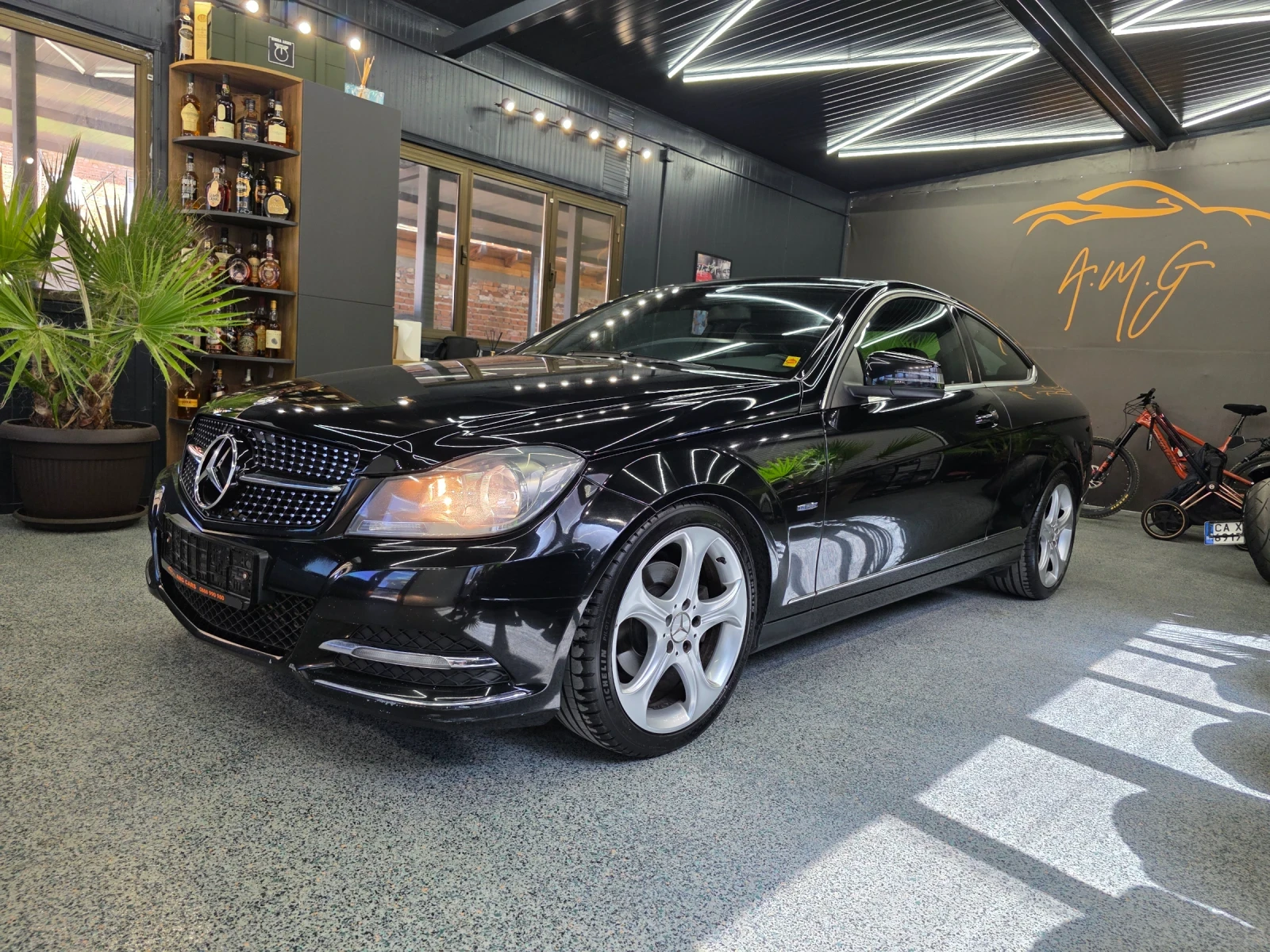 Mercedes-Benz C 220 AMG  - изображение 4
